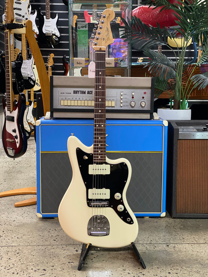 Fender 2017 American Pro Jazzmaster w/case | Olympic White ***Pre loved***