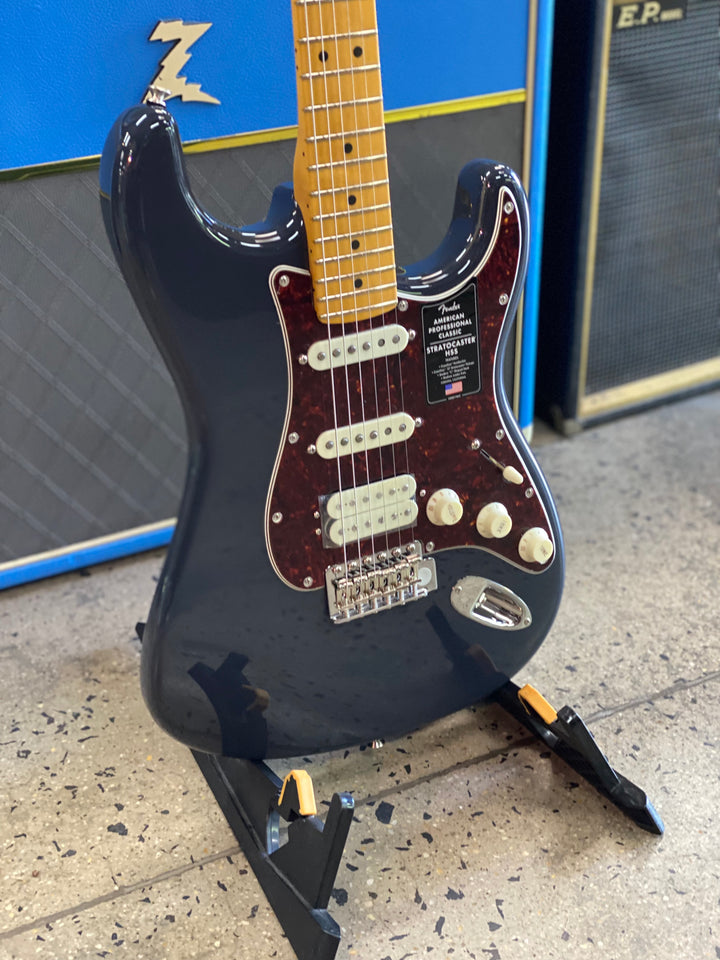 Fender American Pro Classic Strat HSS Maple Neck | Faded Black