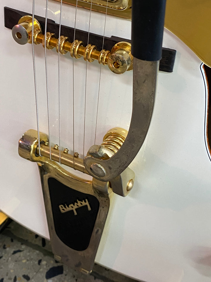 Gretsch 2014 G6136T White Falcon w/case ***pre loved***