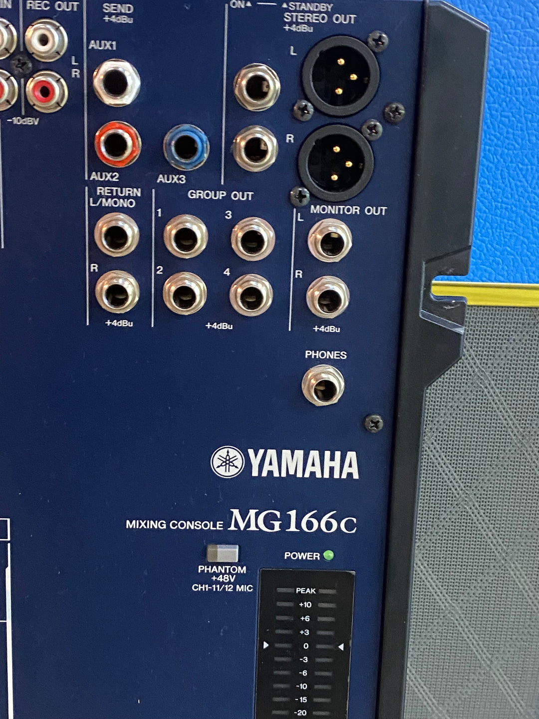 Yamaha MG166C 16-input Mixer ***Pre Loved***