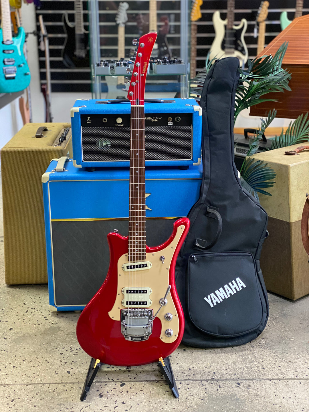 Yamaha SGV-300 Red w/bag ***Pre Loved***