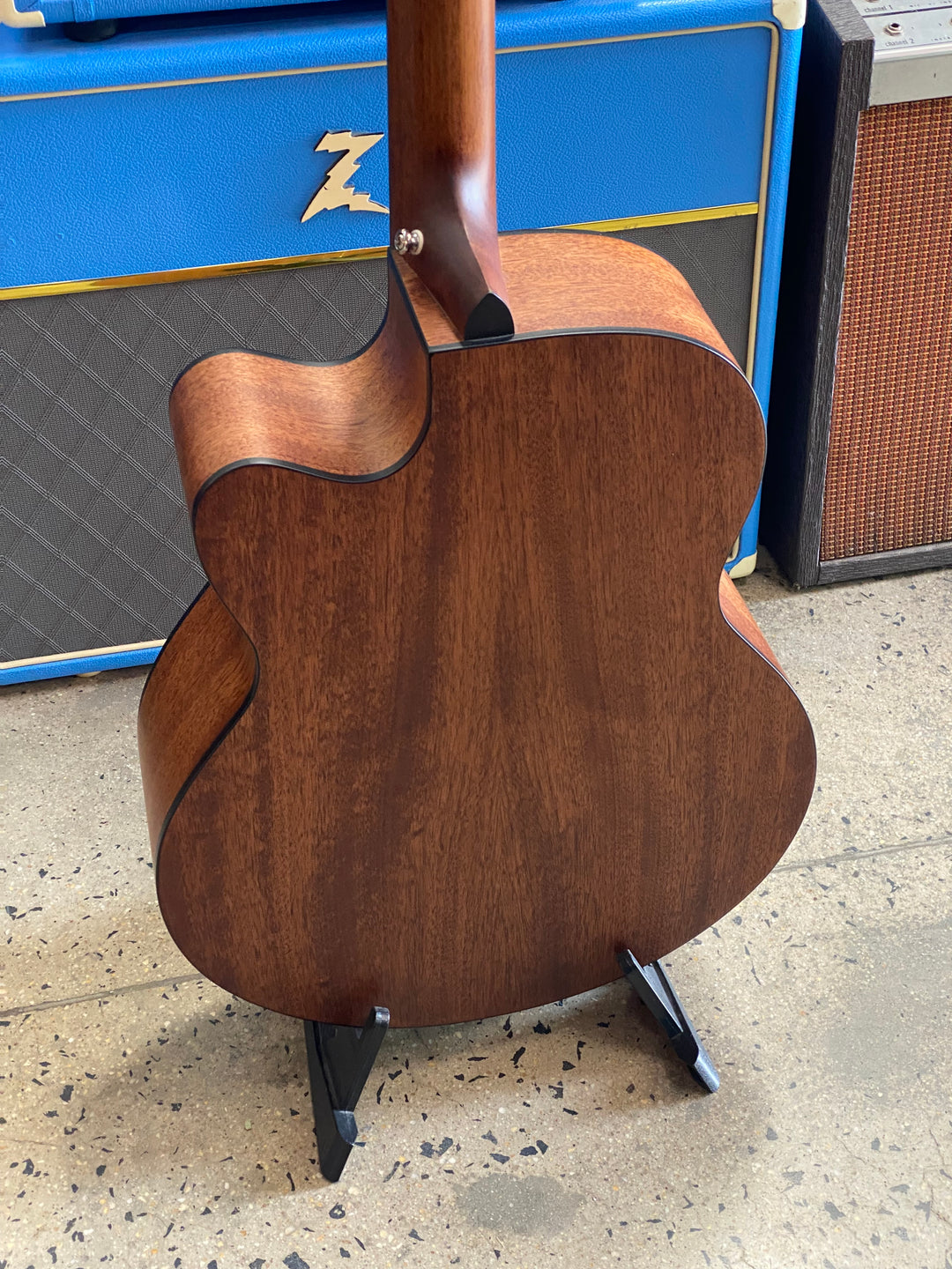 Cort SJB5F Acoustic Bass w/bag ***pre loved***