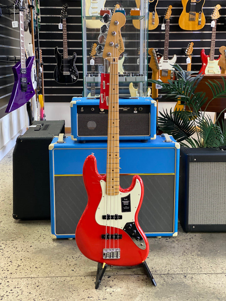 Fender Player II Jazz Bass Maple Fingerboard | Coral Red