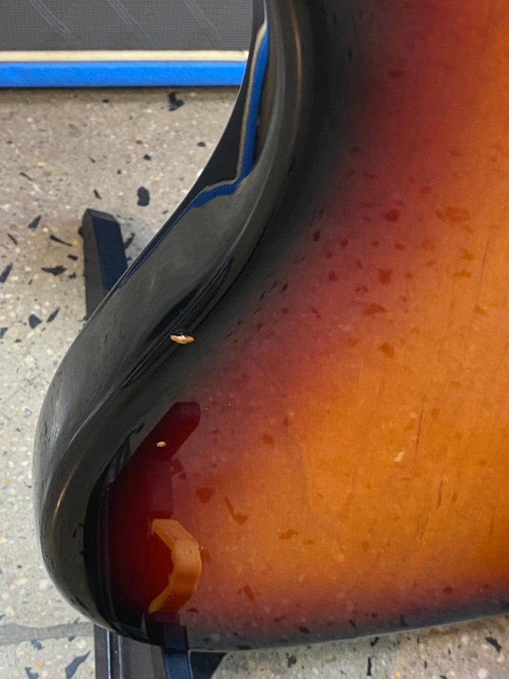 Fender 1994 American Vintage 62 Jazz Bass w/case | Sunburst ***pre loved***