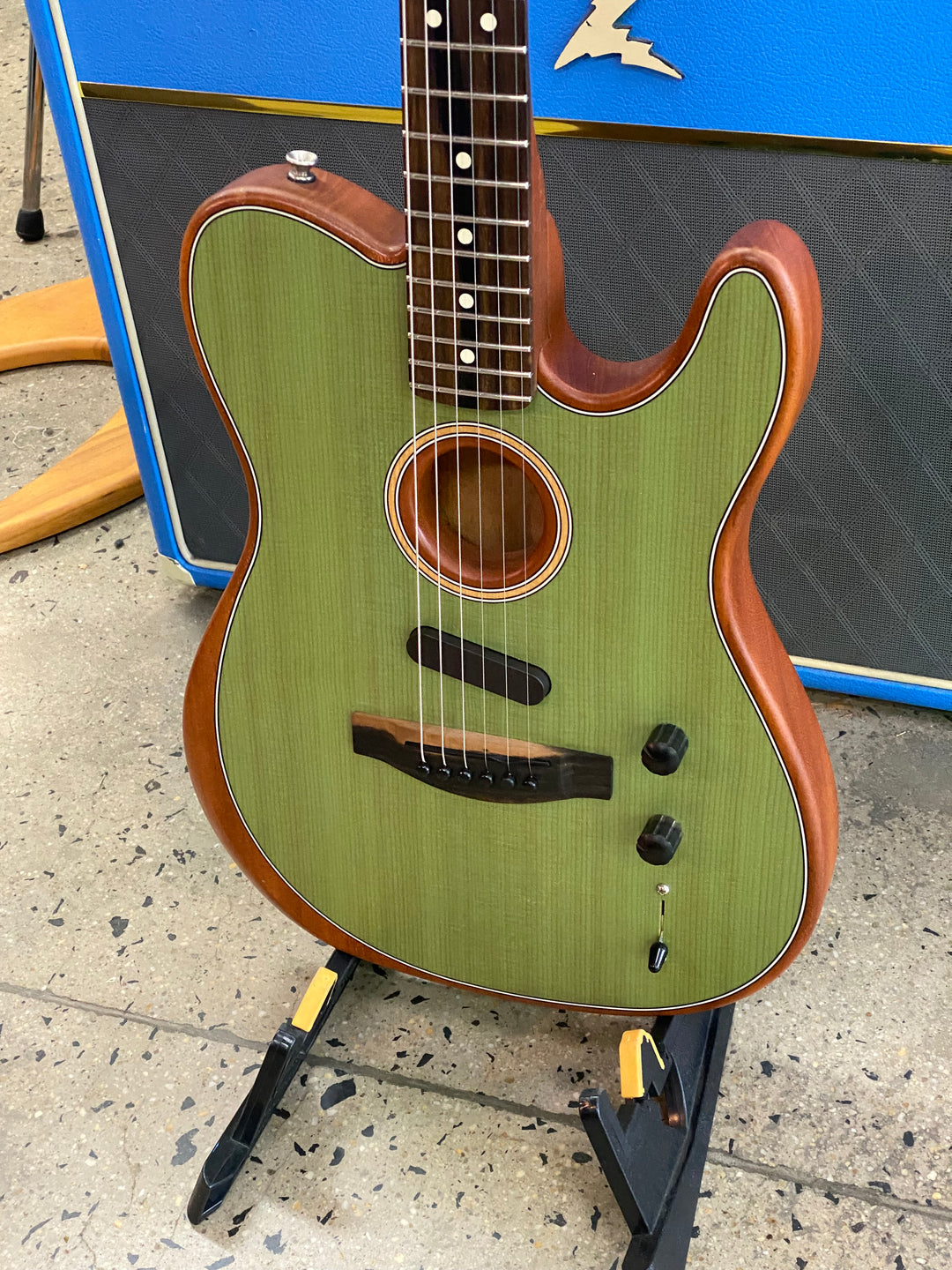 Fender 2021 American Acoustasonic Telecaster wcase | Surf Green ***pre loved***