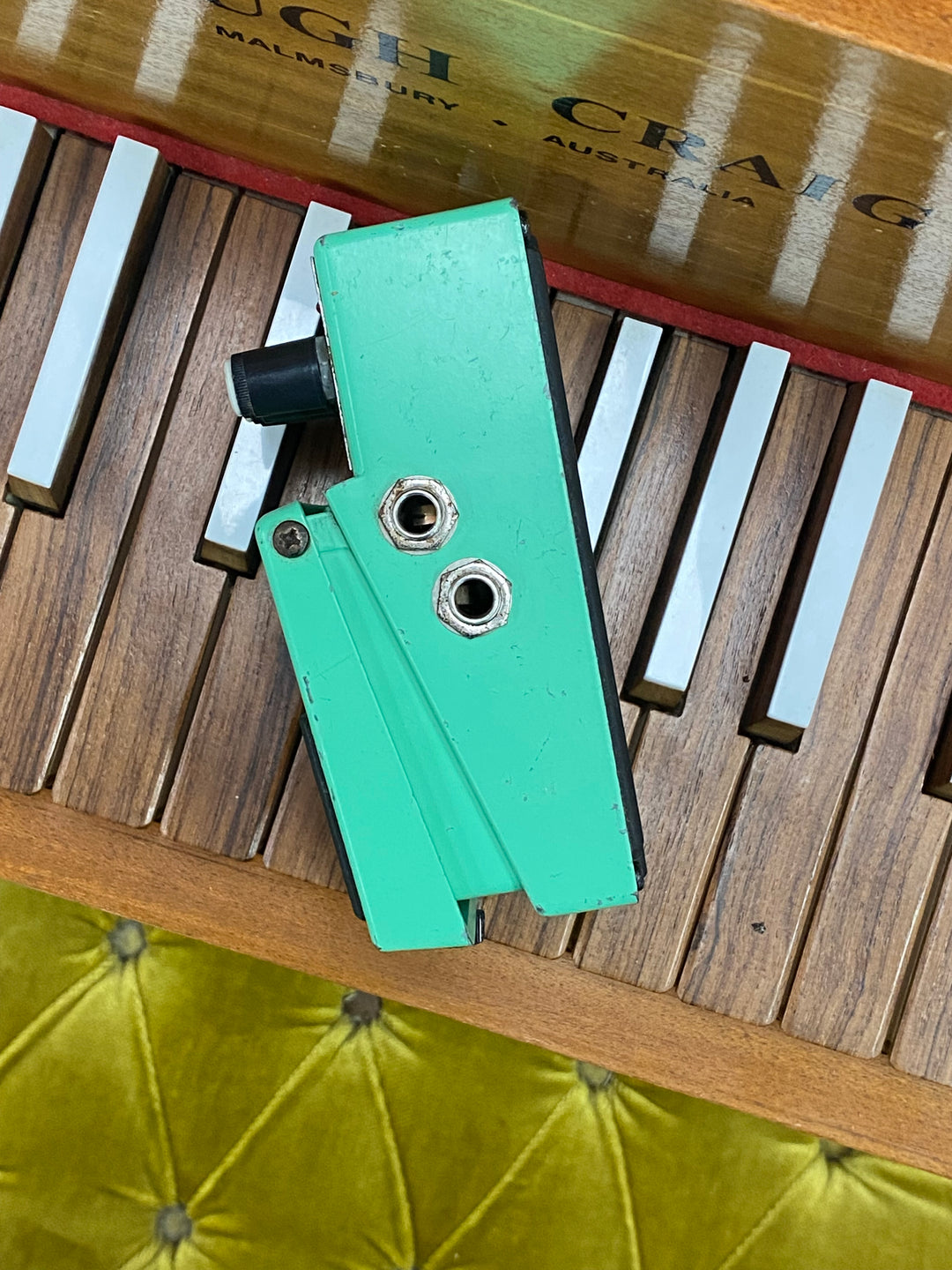 Boss PN-2 Tremolo/Pan Pedal ***pre loved***