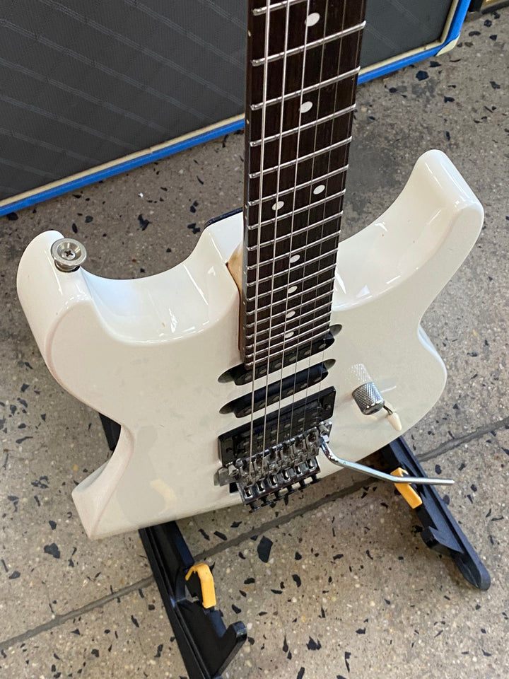 Charvel DK-055 w/bag | White **pre loved**