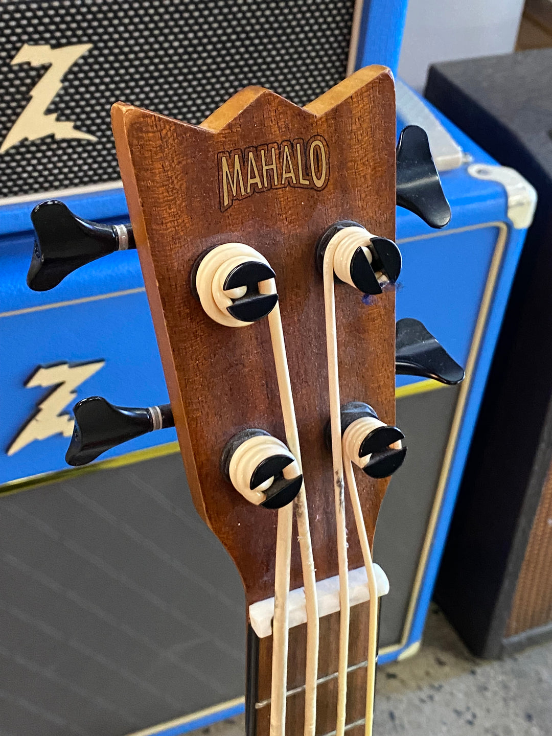 Mahalo MEAB1 Bass Ukulele wbag ***pre loved***
