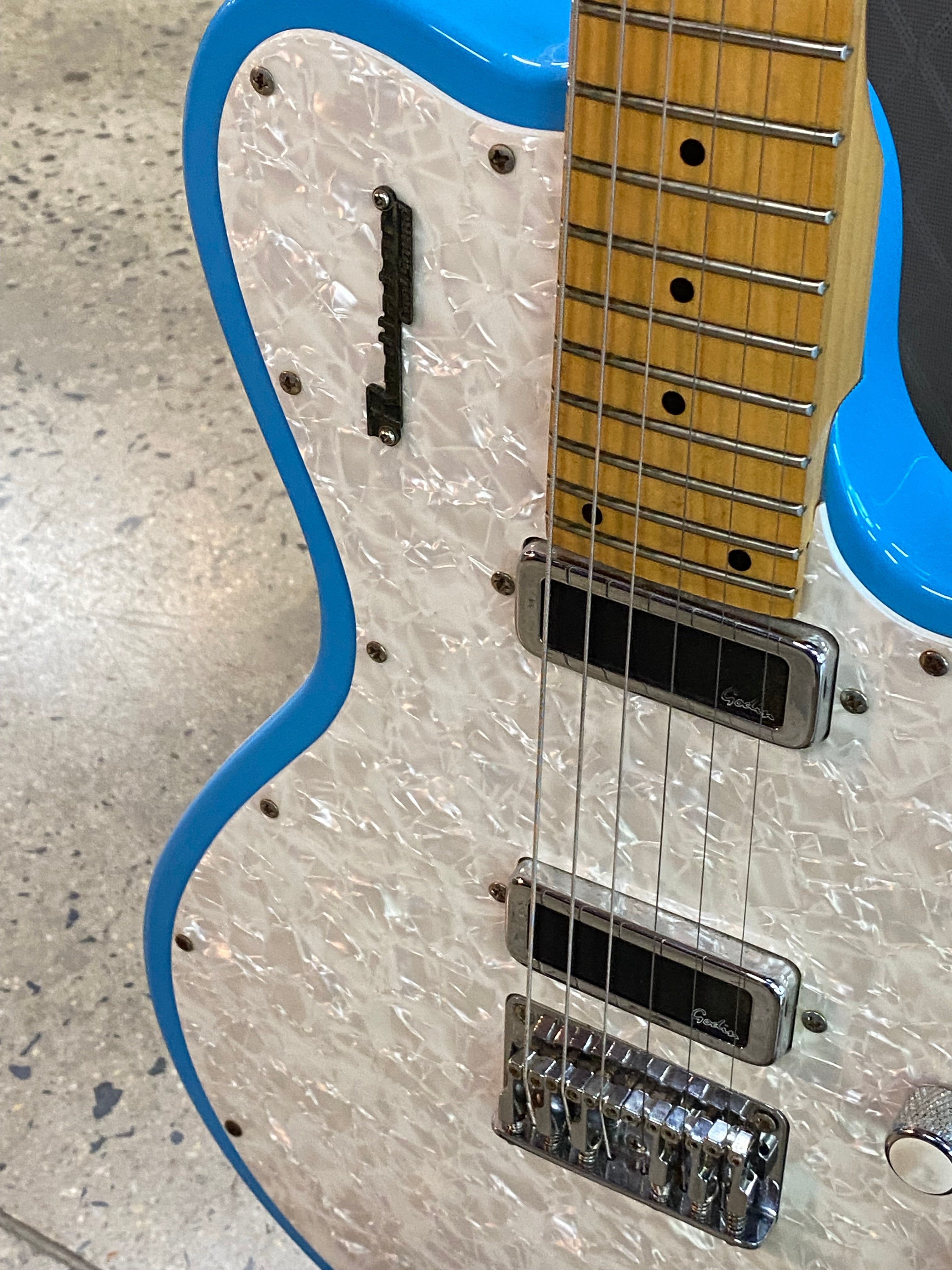 Godin Radiator | Blue ***Pre Loved*** – A&B Musical Instruments