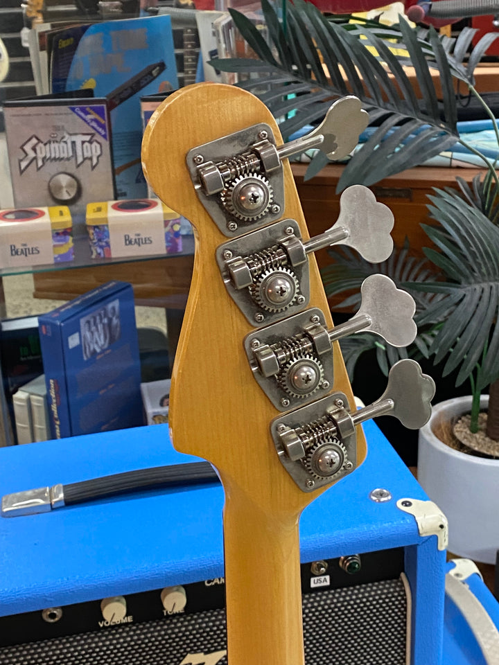 Seymour Duncan Fretless MIJ Traditional P Bass w/bag | Candy Apple Red ***pre loved***