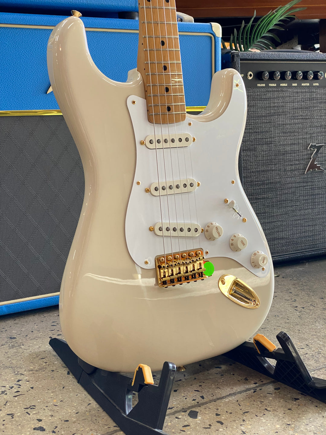 Fender DE Limited Edition Vintera II 50s Stratocaster | White Blonde