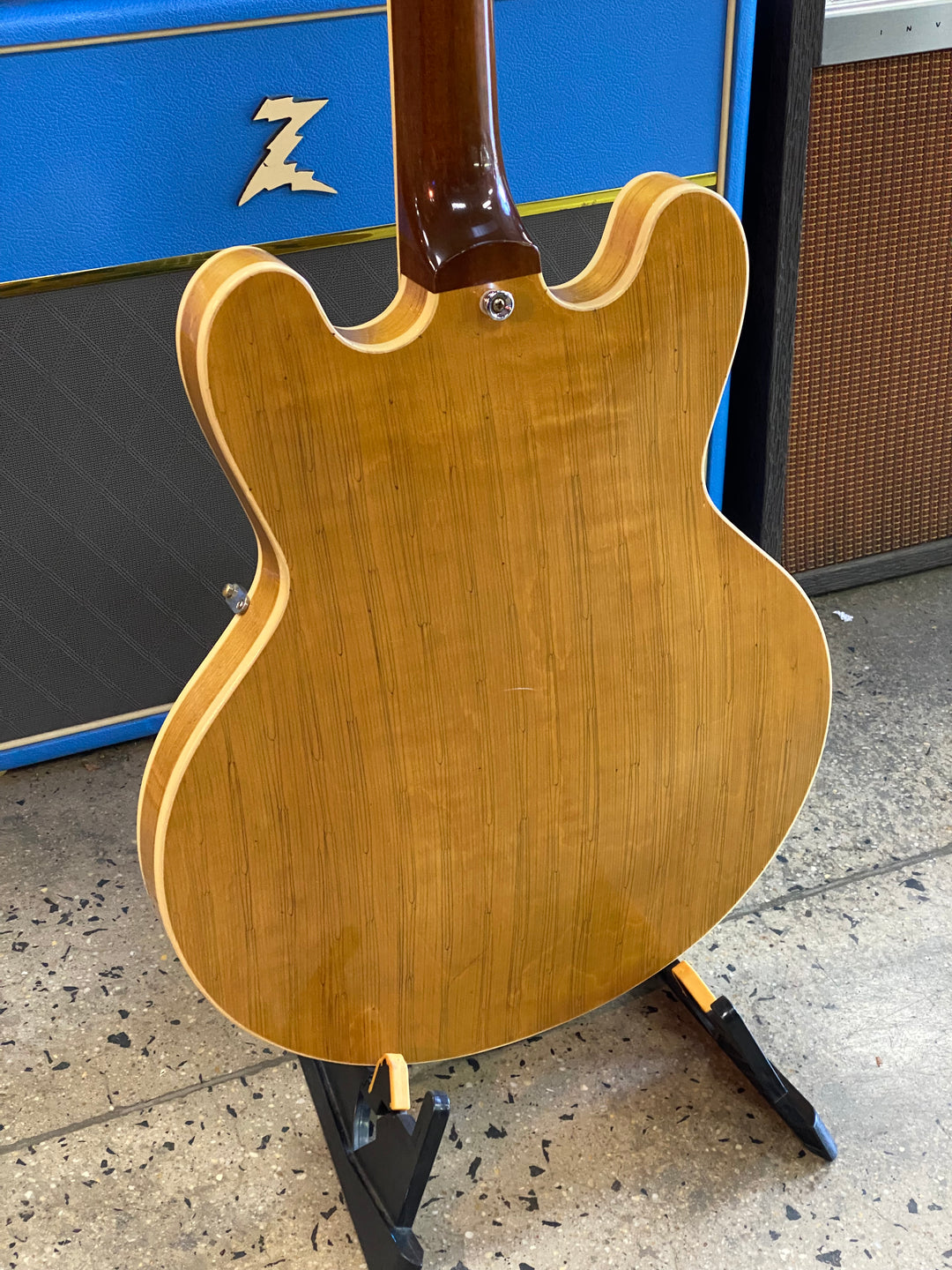 Heritage 2020 H535 Antique Natural Artisan Aged wcase ***pre loved***
