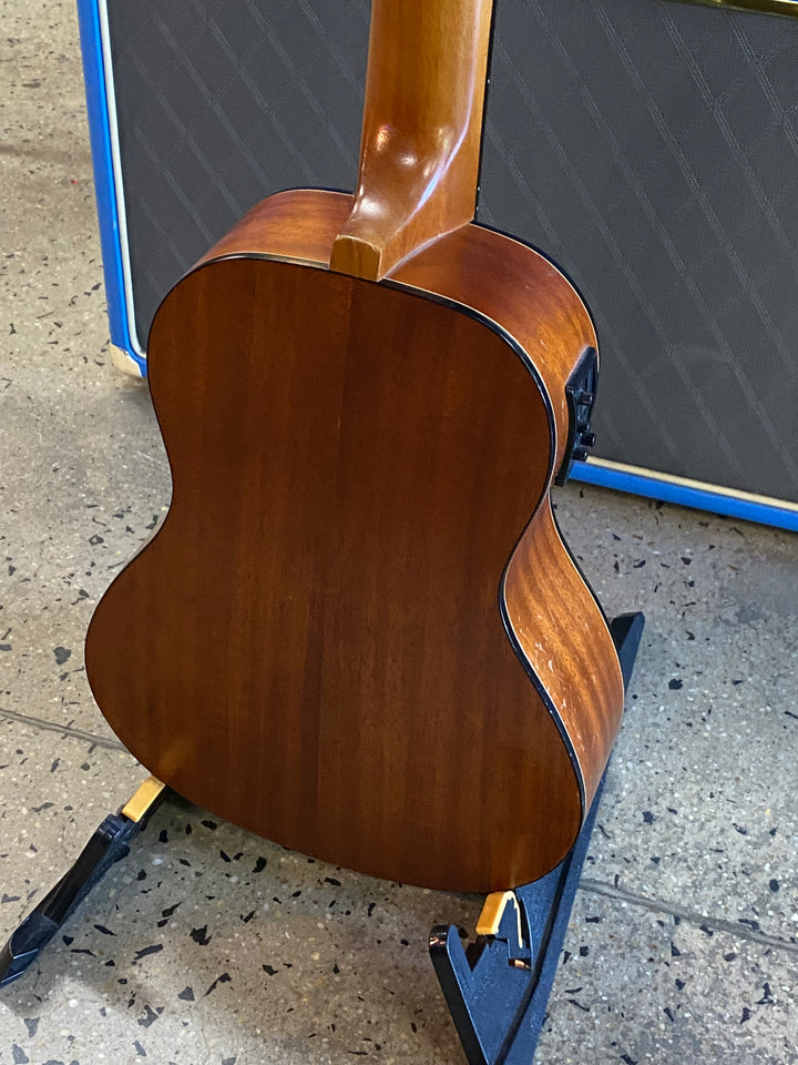 Mahalo MEAB1 Bass Ukulele wbag ***pre loved***