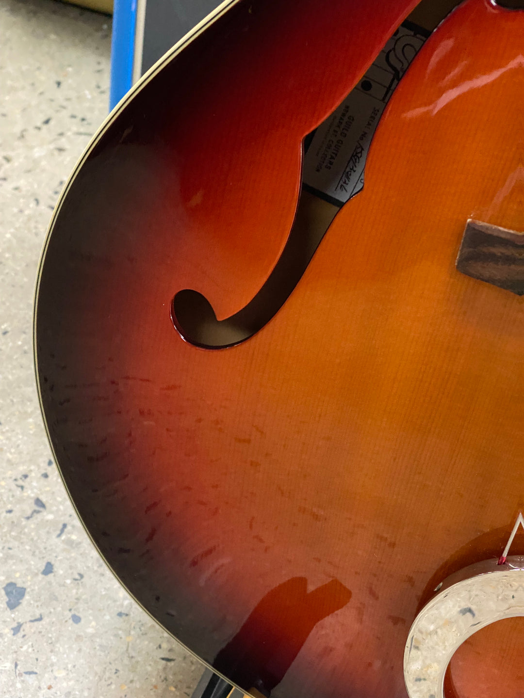 Guild X-175 Manhattan Archtop Antique Sunburst ***Pre Loved**