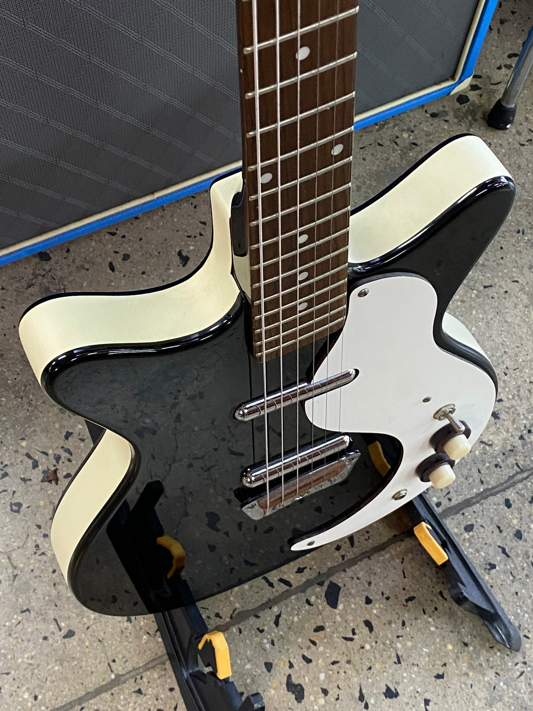Danelectro DC59 w/bag | Black ***pre loved***