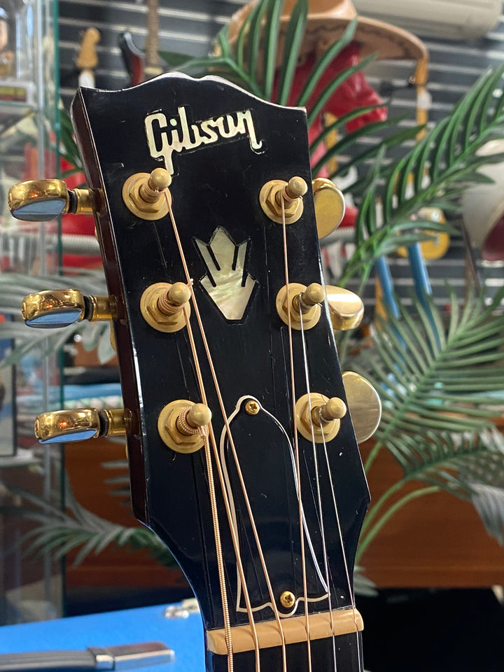 Gibson USA 1999 J-45 Rosewood Dreadnought Acoustic-Electric Natural W/Case ***Pre Loved***