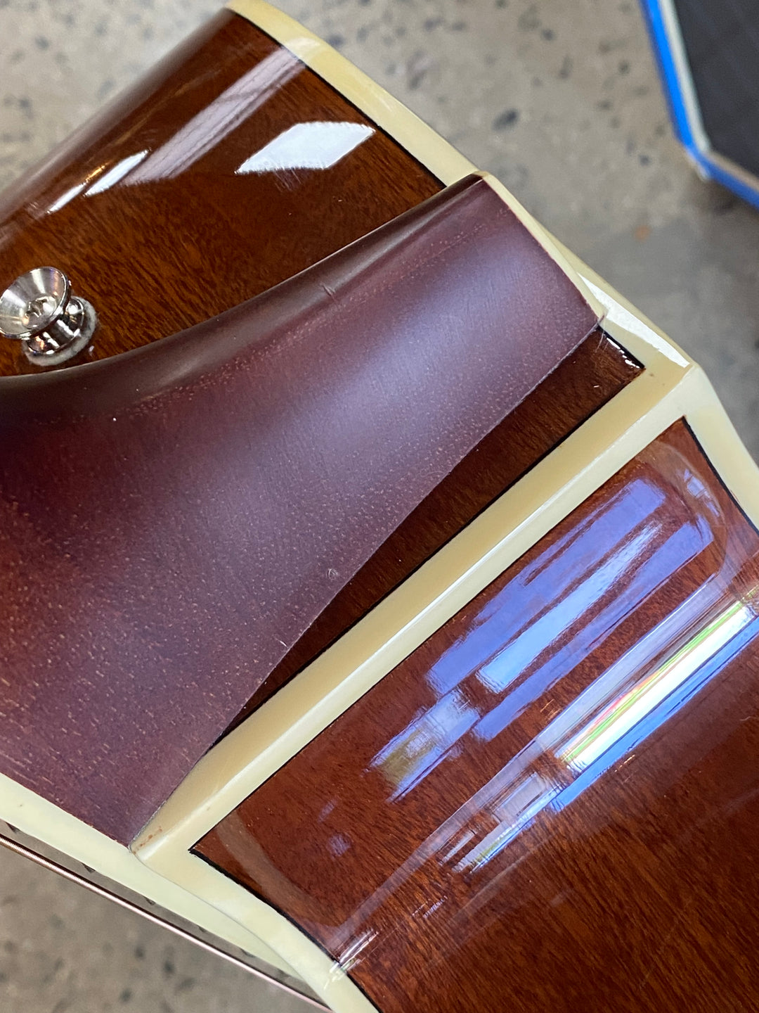 Fender 2024 Kingman Bass W/pickup Shaded Edge Burst ***pre loved***