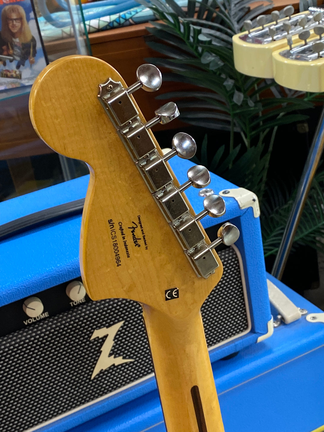 Squier 2018 Vintage Modified 70s Stratocaster RW | Vintage White ***pre loved***