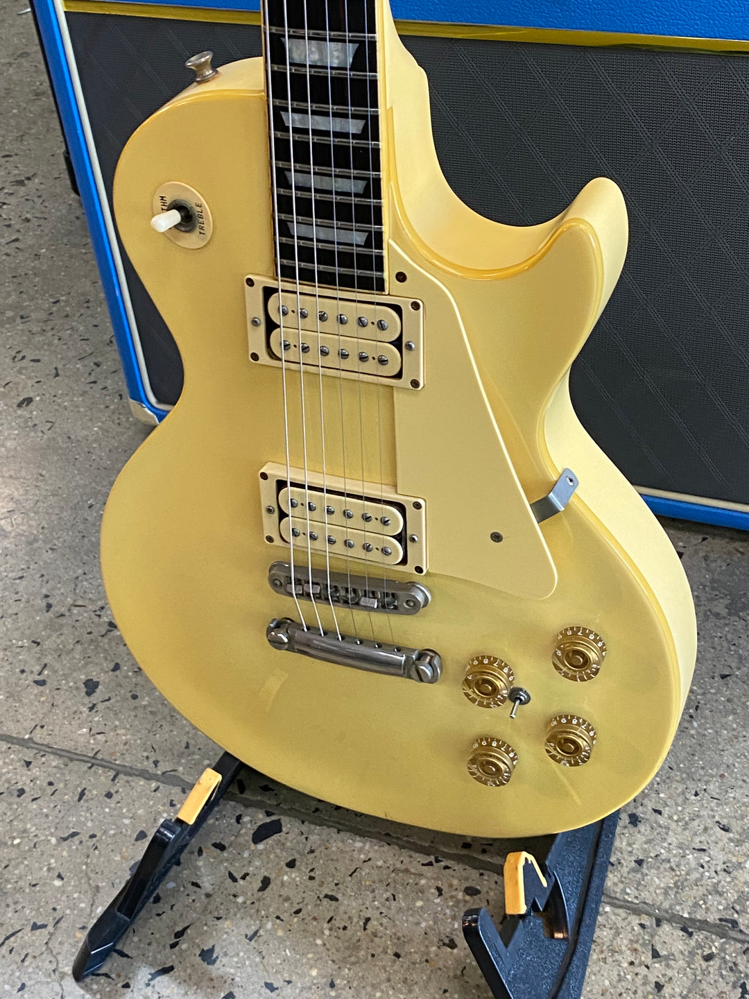 Greco 1978 EG-700WW w/bag ***Pre Loved***