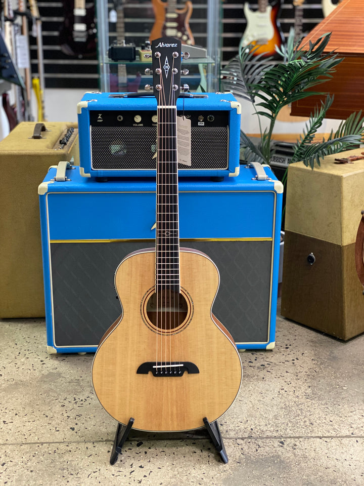 Alvarez LJ2E 'Little Jumbo' Acoustic Electric Guitar