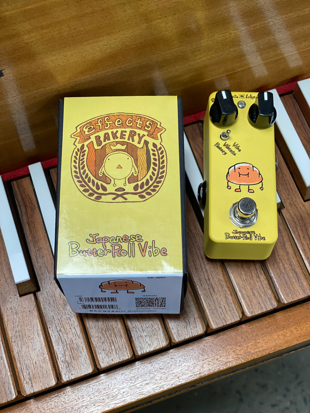 Effects Bakery Japanese Butter Roll Vibe Pedal ***Pre Loved***