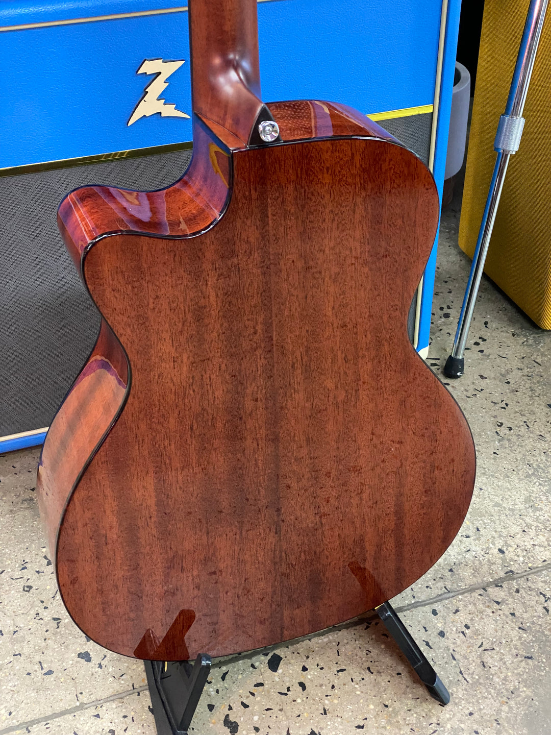 Alvarez Masterwork Folk 66CE | Shadowburst
