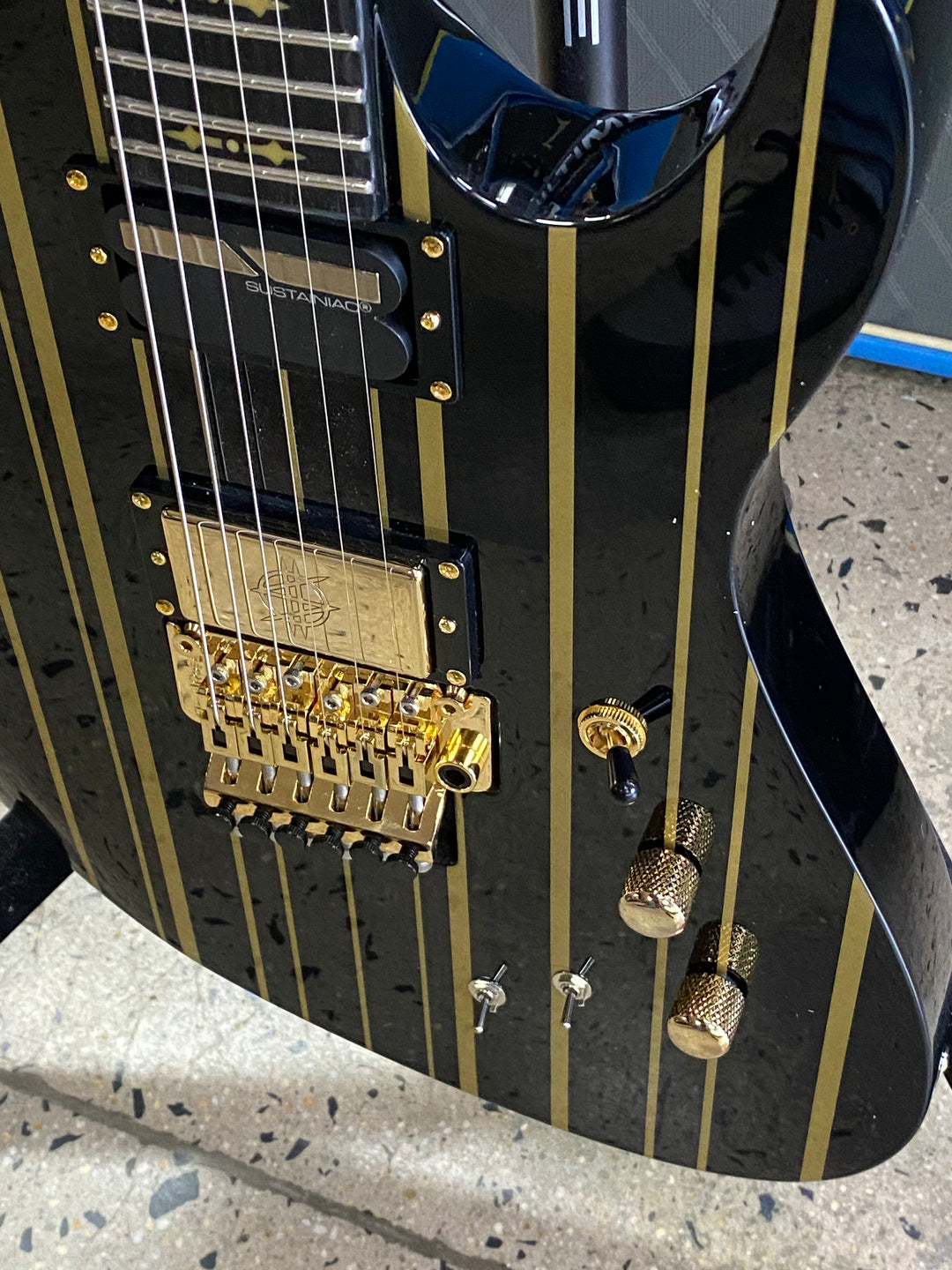 Schecter Synyster Gates Custom-S Gloss | Black w/Gold Stripes