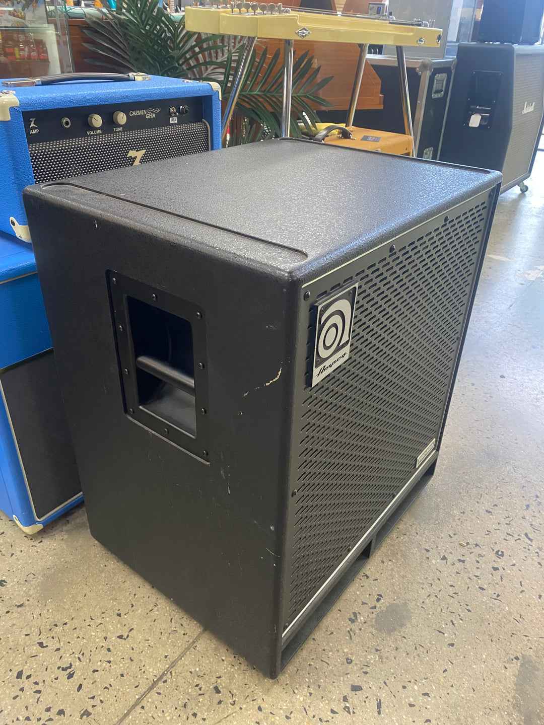 Ampeg USA PN-410HLF Pro Neo 4X10 850W Bass Cab ***Pre Loved***