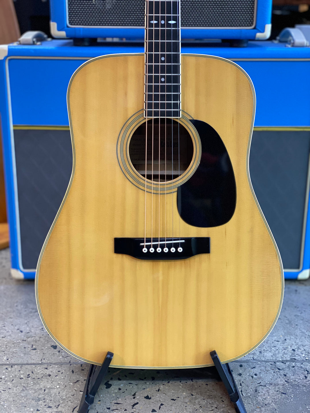 Tokai Cats Eyes CE-250 Acoustic Guitar w/bag ***pre loved***