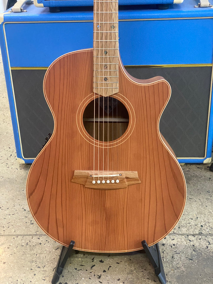 Cole Clark AN2EC-RDBL Redwood Top, Blackwood back and sides