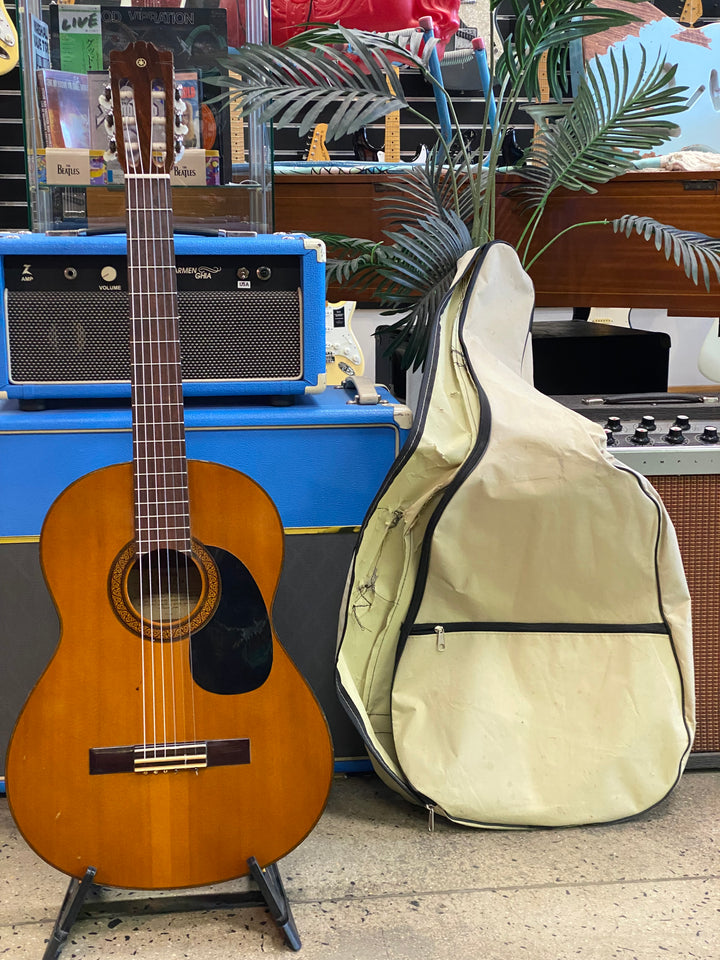 Yamaha G-225A Classical Guitar w/bag ***pre loved***
