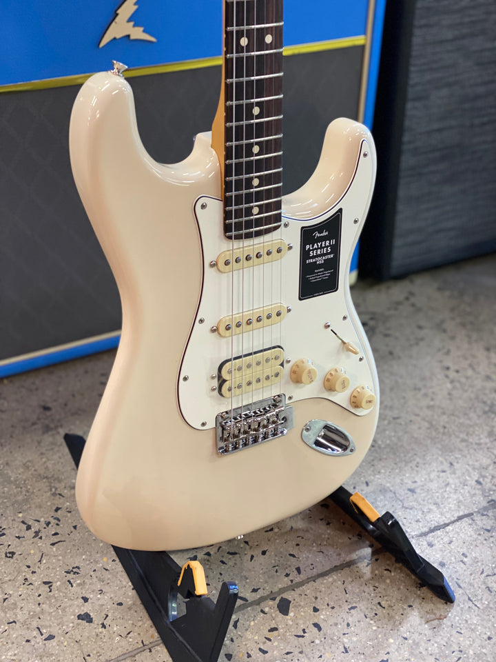 Fender Player II Stratocaster HSS | White Blonde