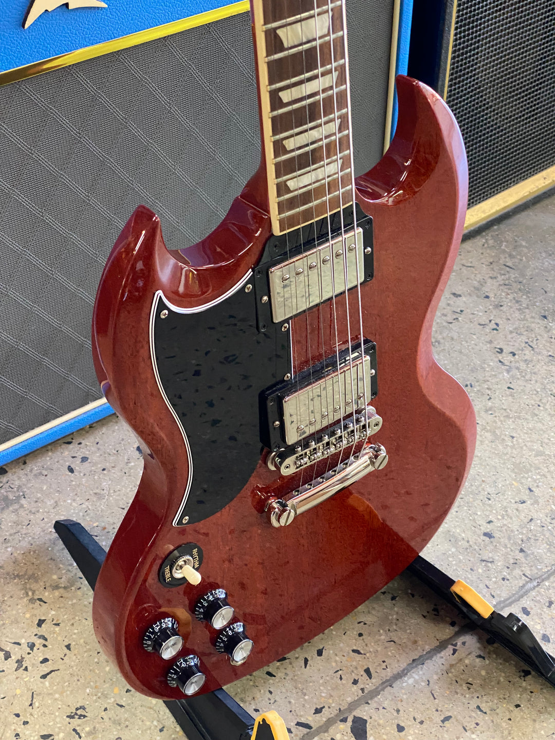 Gibson SG 2020 Standard '61 Left-Handed Vintage Cherry W/case ***Pre Loved***