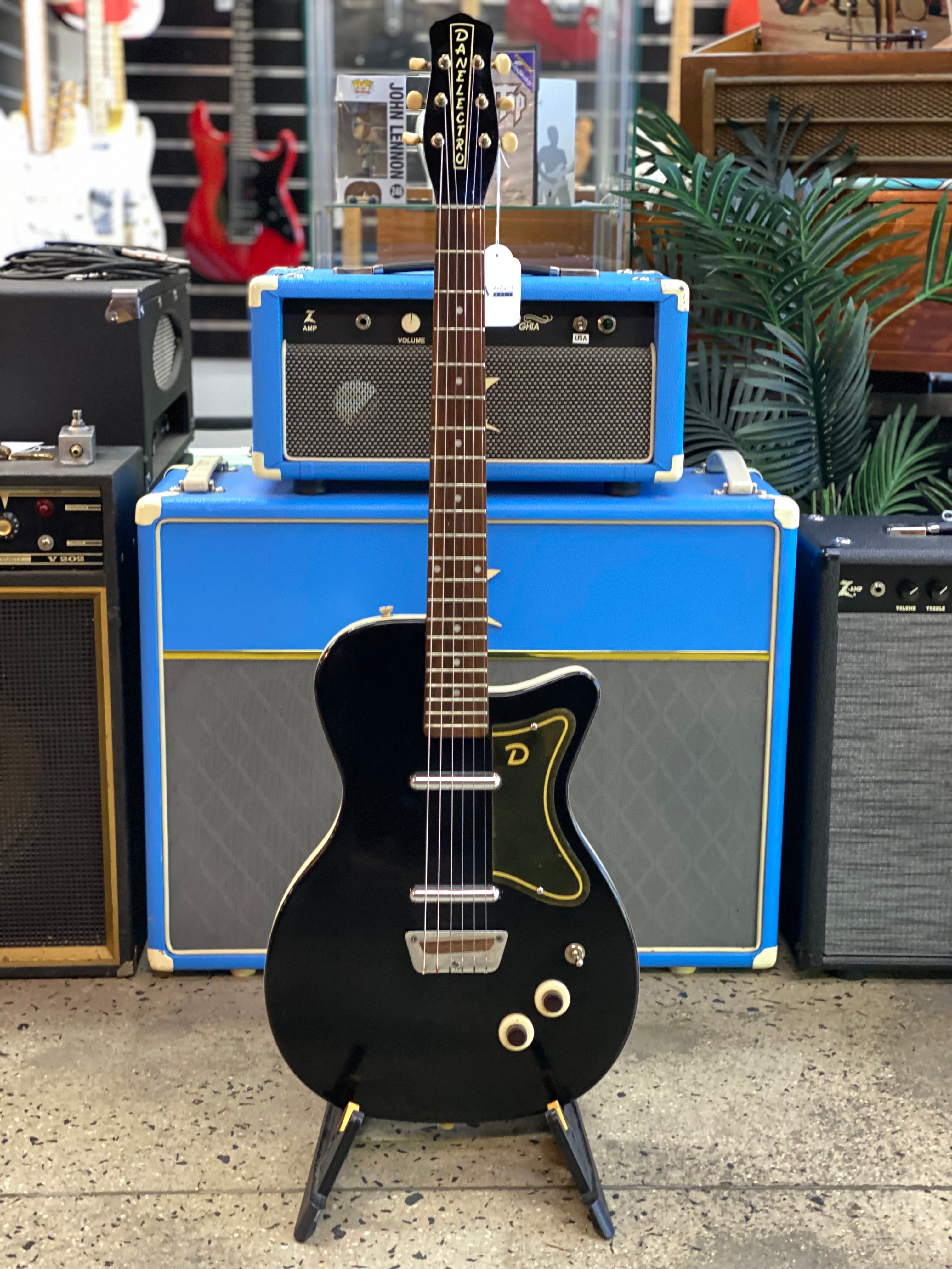 Danelectro '56 U-2 RI w/bag | Black ***Pre Loved*** – A&B