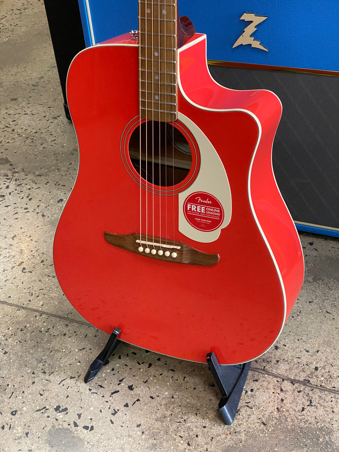 Fender California Standard Redondo CE | Fiesta Red