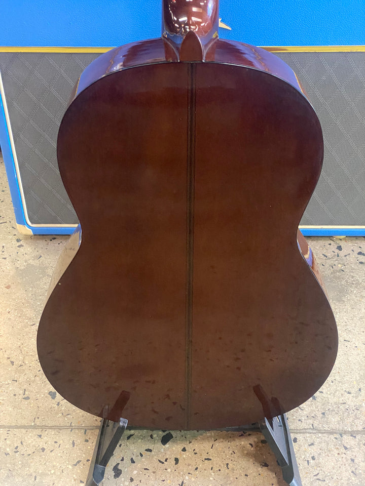Yamaha CG-130 Classical Guitar w/case ***Pre Loved***
