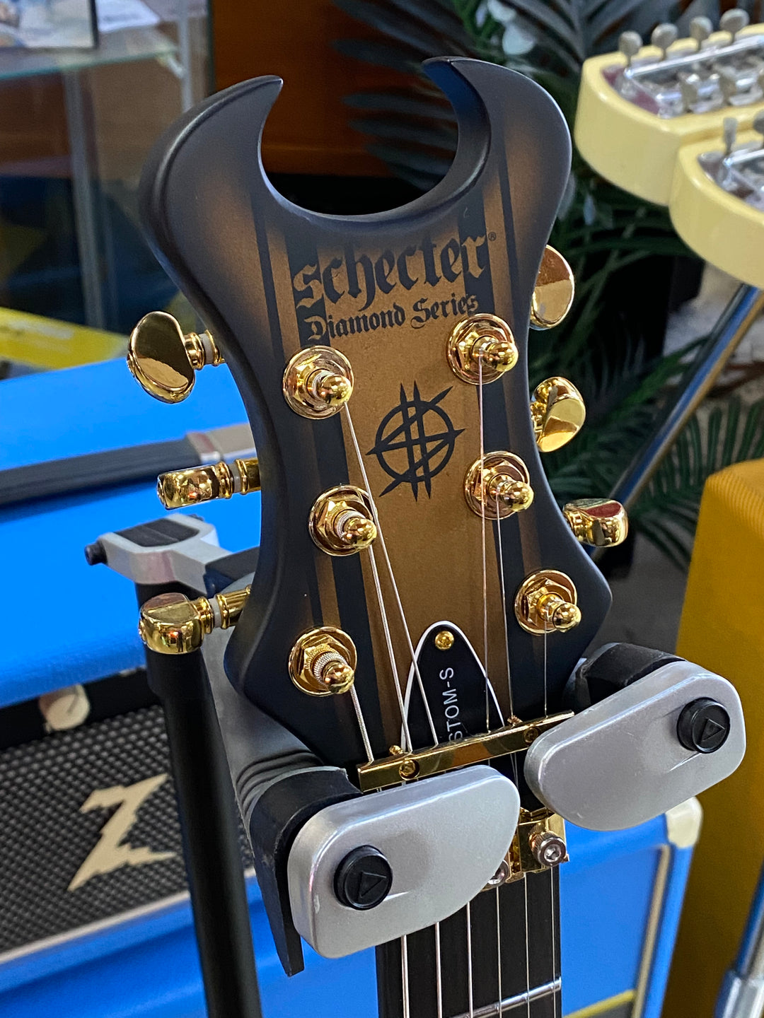 Schecter Synyster Gates Custom-S | Satin Gold Burst
