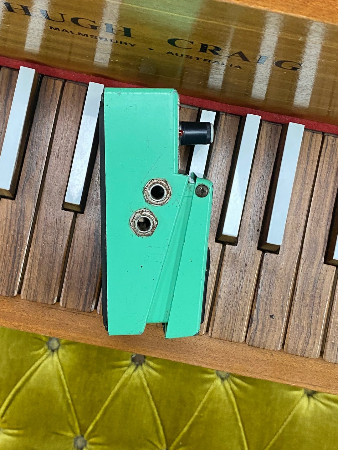 Boss PN-2 Tremolo/Pan Pedal ***pre loved***