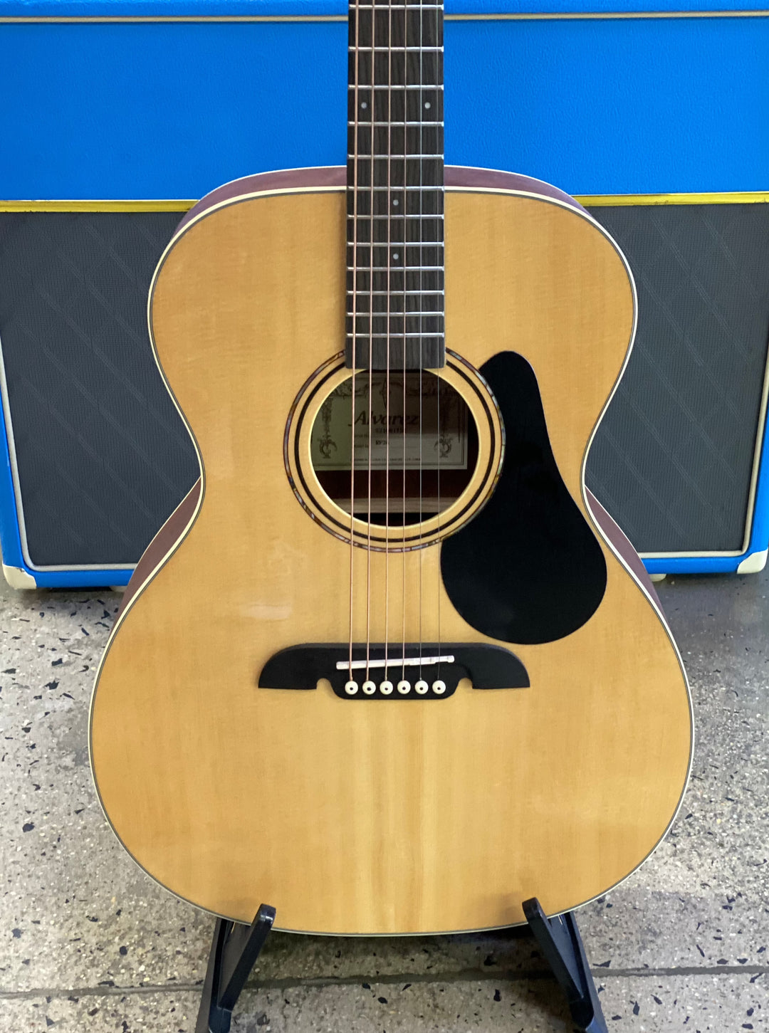 Alvarez RF26 Folk Acoustic Guitar