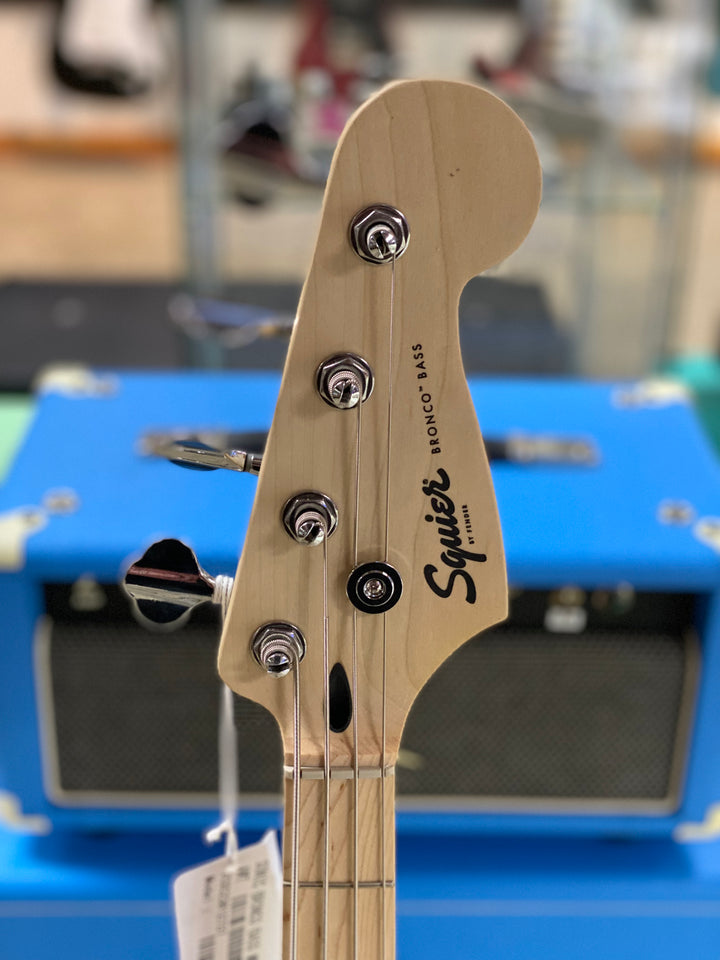 Squier Sonic Series Bronco Bass | Arctic White
