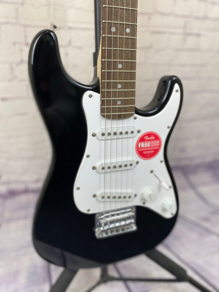 Squier by Fender Mini Stratocaster | Black