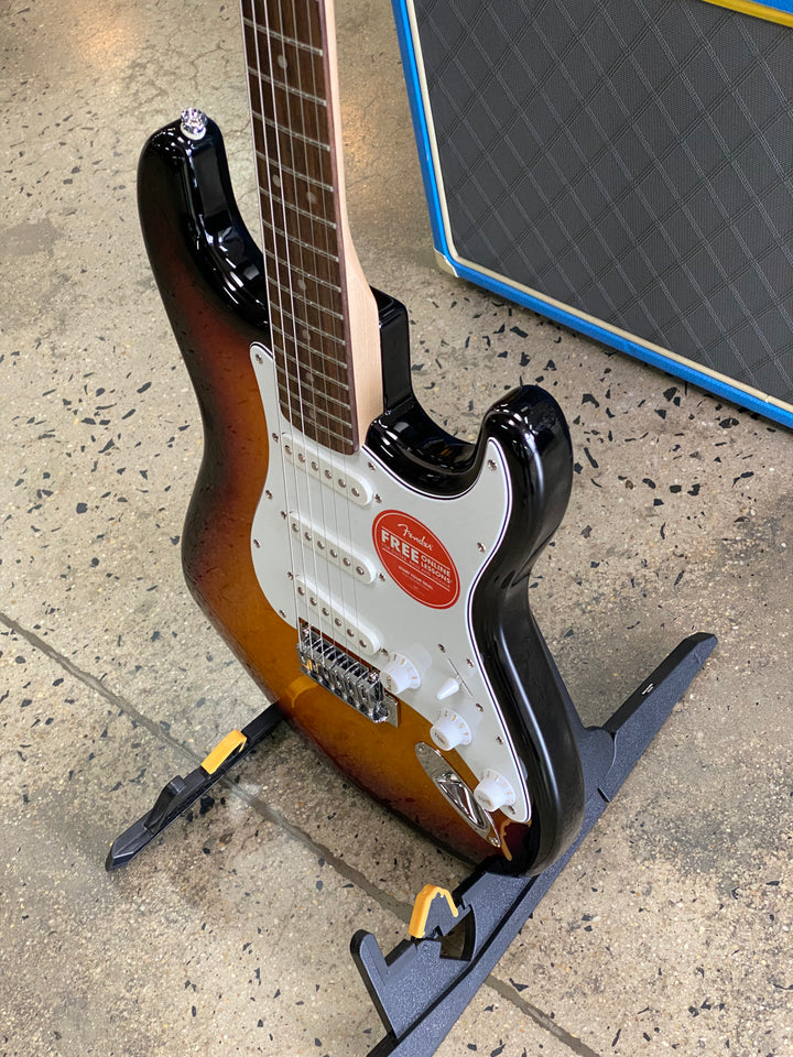 Squier Affinity Stratocaster Laurel Fingerboard | 3-colour Sunburst