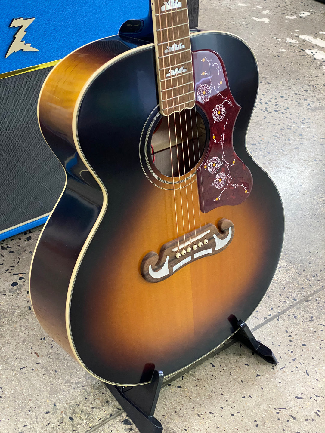 Epiphone Masterbuilt J200 Acoustic Guitar | Vintage Burst